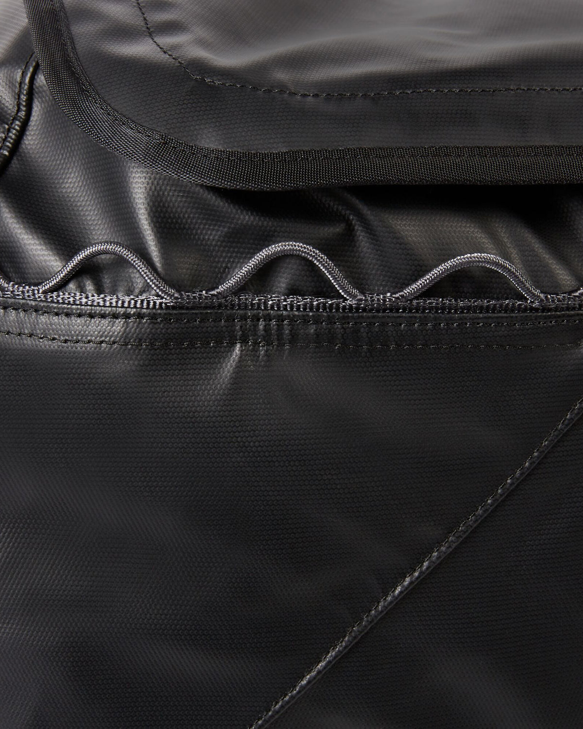 a1755_902_indus_duffel_5_d_1743631311000