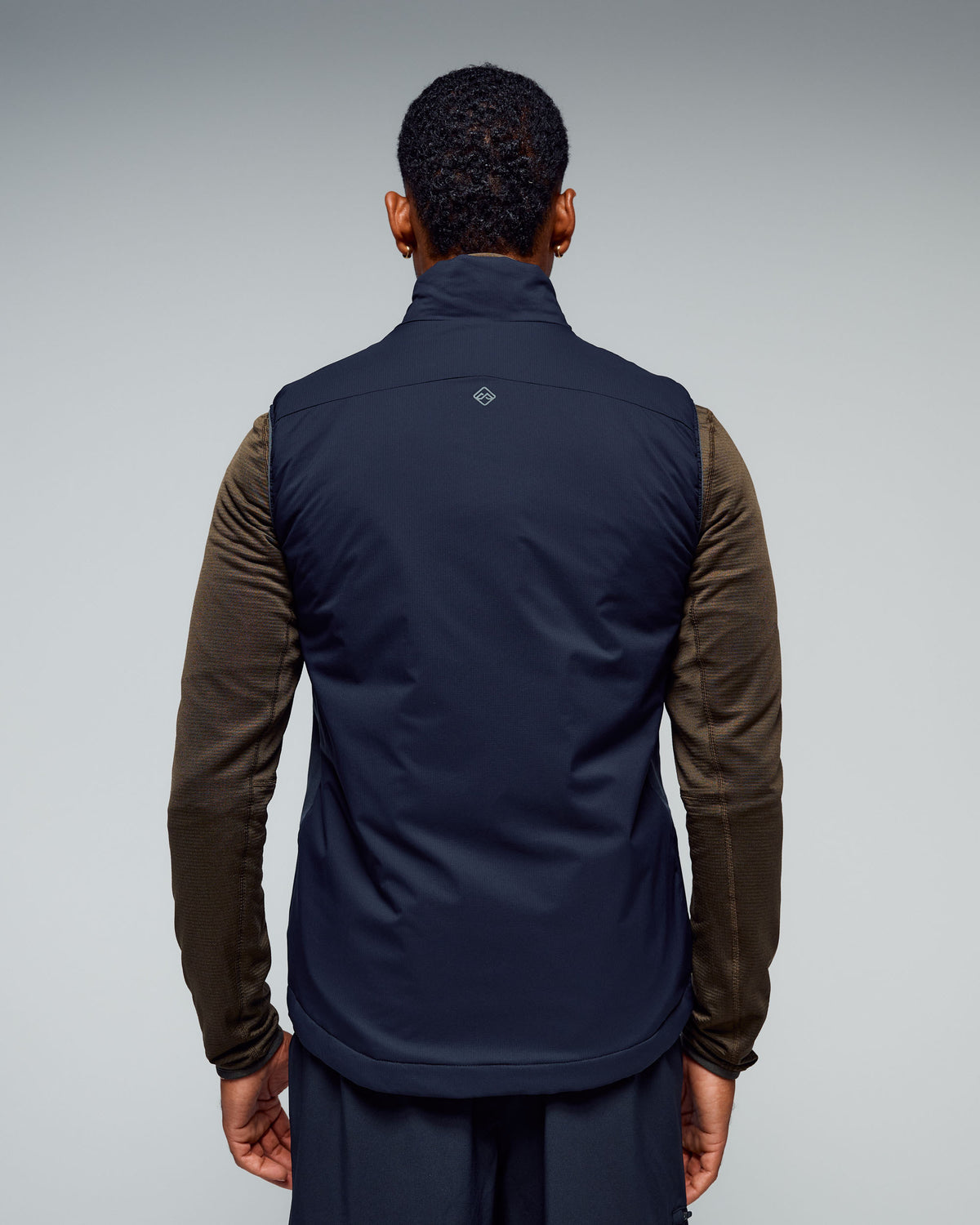 b0615_o4w_mens_seeker_primaloft_active_vest_d_1768348949000